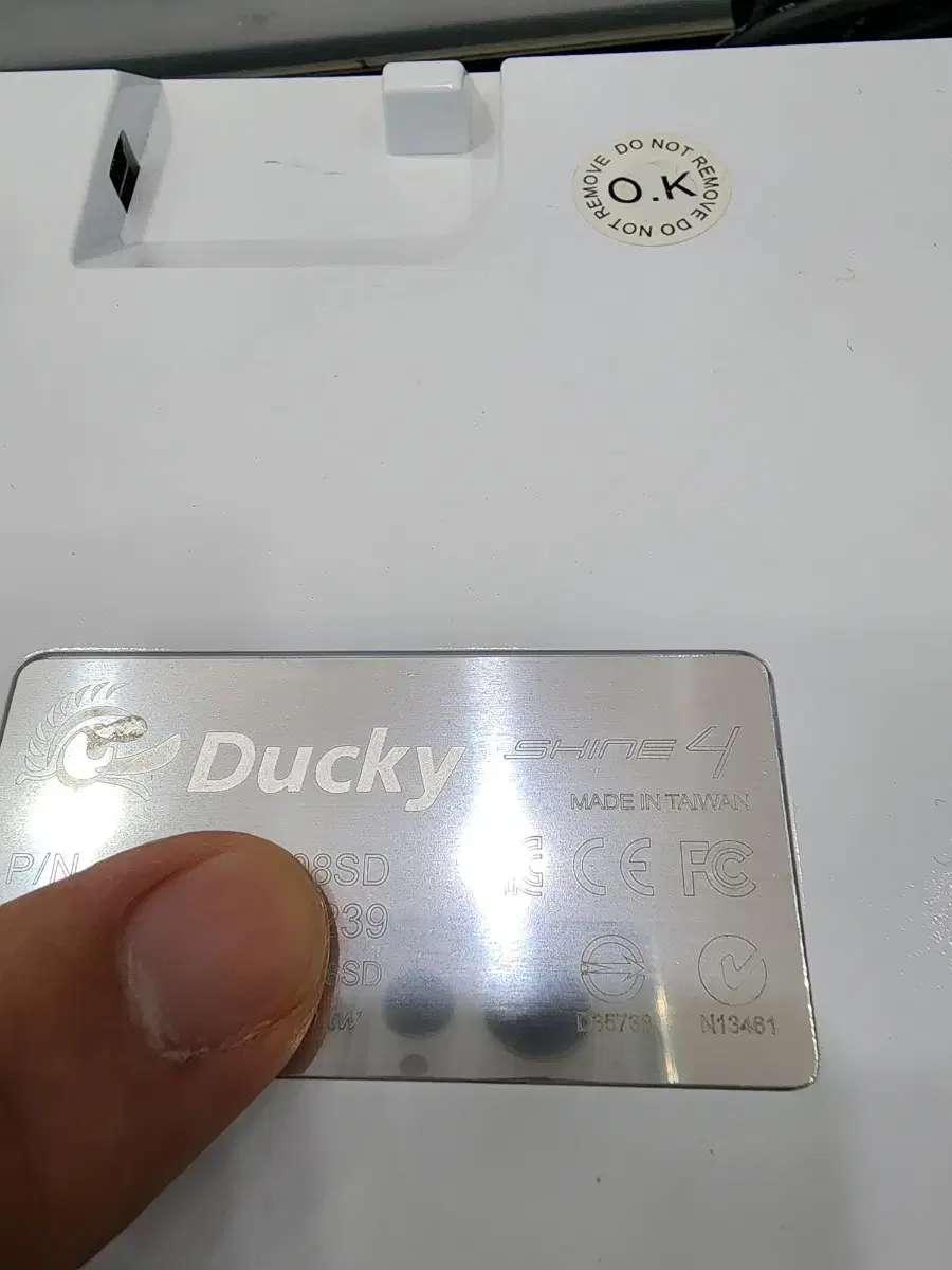 ducky shine4 키보드입니다 더키 샤인4